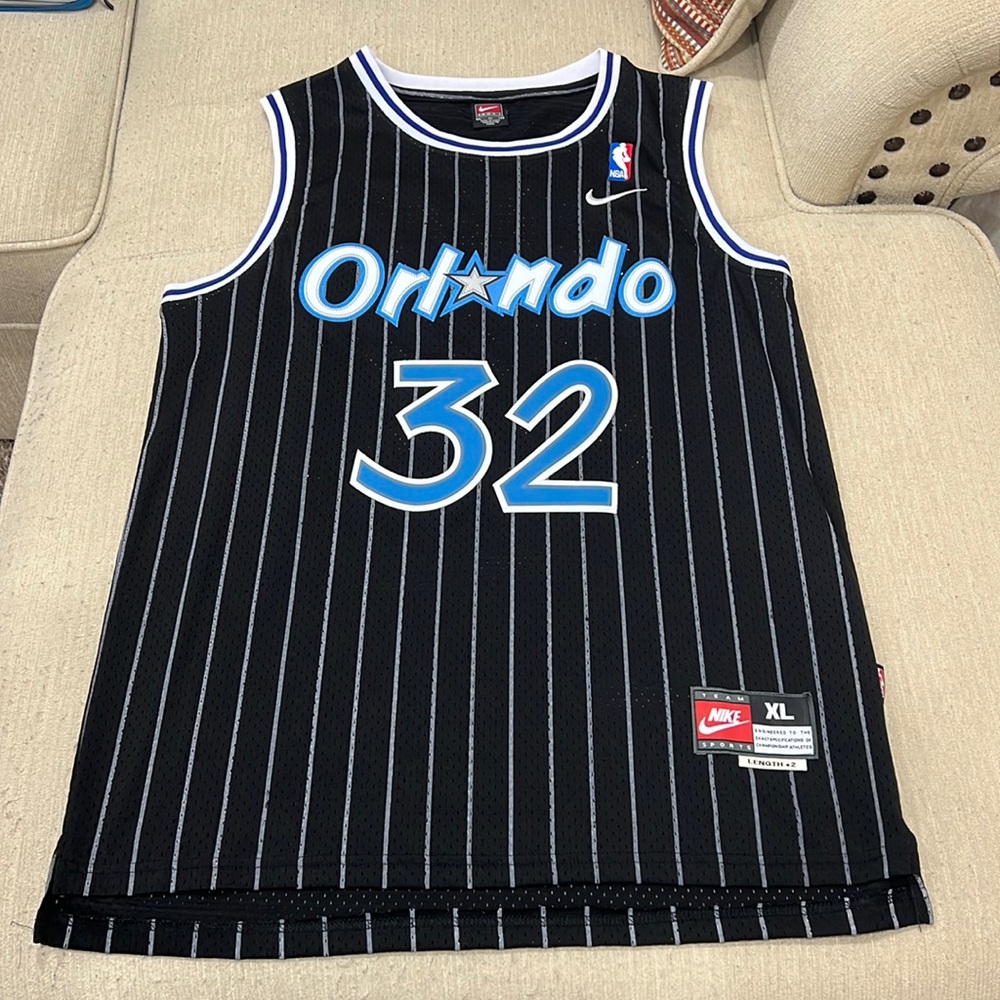 Authentic Orlando Magic Basketball Jersey. #32. Player: Shaq O’Neal. Size XL